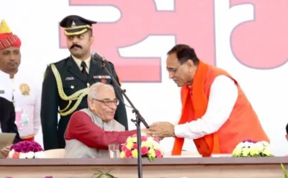 रुपाणी कैबिनेट में 6 पटेल, एक महिला और पांच OBC नेता को मिली जगह
