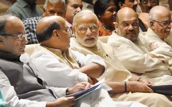 मोदी सरकार ने अनंत हेगड़े की 'धर्मनिरपेक्षता' वाले विवादित बयान से किया किनारा