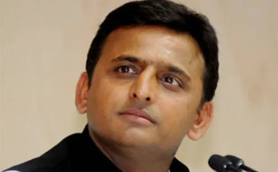अखिलेश यादव के ट्वीट पर सरकार ने दी सफाई, कहा- तकनीकी कारण से नहीं बंट पाए स्वेटर