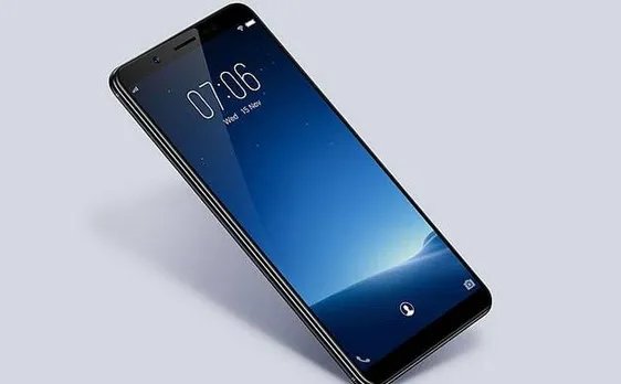 नए साल में VIVO ने V7 के दाम में की कटौती, अब सिर्फ 16,990 रु में उपलब्ध