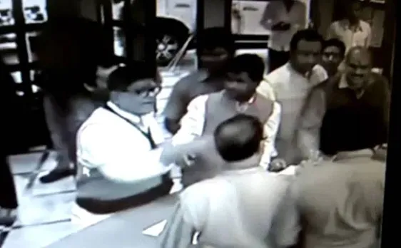 पश्चिम बंगाल: बीरभूम में बिहार के मंत्री से होटल कर्मचारियों ने की मारपीट (Video)
