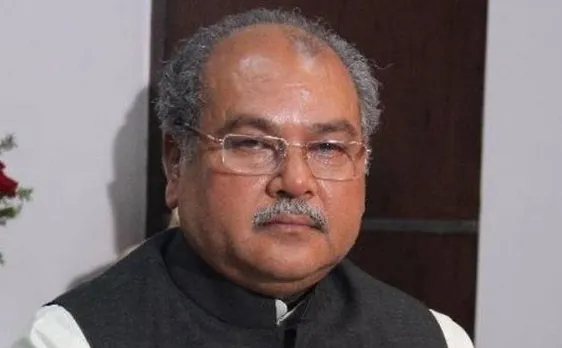 केंद्रीय मंत्री तोमर का विवादित बयान, मोदी और कांग्रेस नेताओं में मूंछ और पूंछ के बाल जितना फर्क