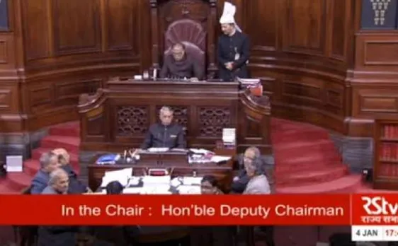 हंगामे की भेंट चढ़ा ट्रिपल तलाक बिल, राज्यसभा कल तक के लिए स्थगित