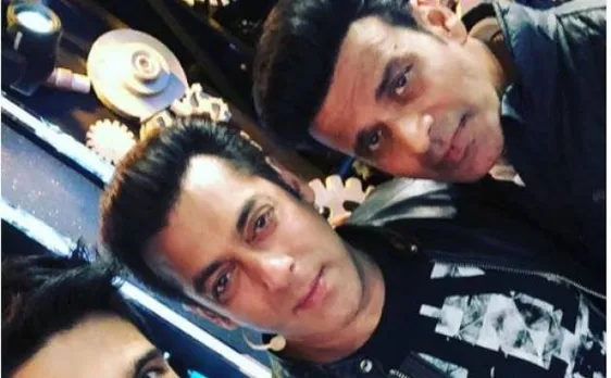 'बिग बॉस' के घर में पहुंची 'अय्यारी' की टीम, सलमान के साथ सिद्धार्थ, मनोज इस अंदाज में आए नजर