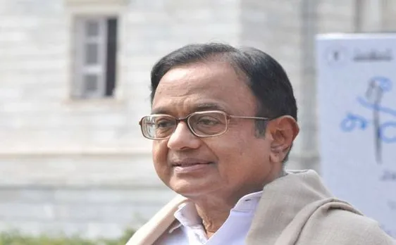 डेटा लीक को रोकने के लिए आधार के नए सुरक्षा कवच को चिदंबरम ने बताया बेकार