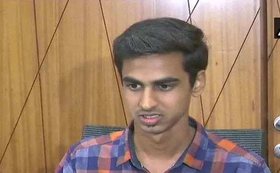 जस्टिस लोया के बेटे अनुज ने कहा, मेरे पिता की मौत संदिग्ध नहीं, राजनीतिक मुद्दा न बनाएं