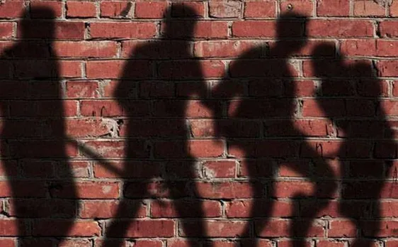 शराब पीकर आपस में भिड़ गए दोस्त, नशे में कर दिया ये बड़ा कांड