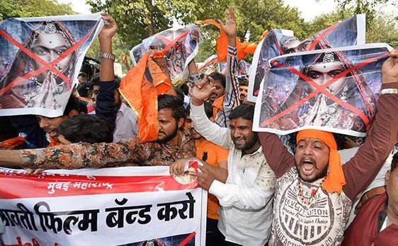 'पद्मावत' पर सुप्रीम आदेश, अब कोई और राज्य नहीं लगा सकता बैन, 25 जनवरी को ही होगी रिलीज