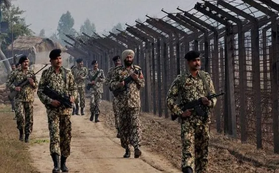 J&K: सीमा पर चार दिनों से जारी गोलीबारी बंद, आरएसपुरा-अरनियां को पाक बना रहा था निशाना