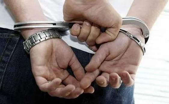 फरार एसपीओ चढ़ा पुलिस के हत्थे,  AK-47 राइफल भी हुआ बरामद