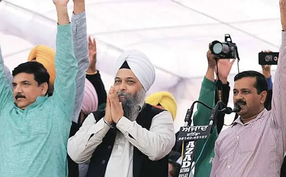 दिल्ली बीजेपी के नेताओं से मार-पीट करने के आरोप में आप के 4 विधायकों के खिलाफ FIR दर्ज