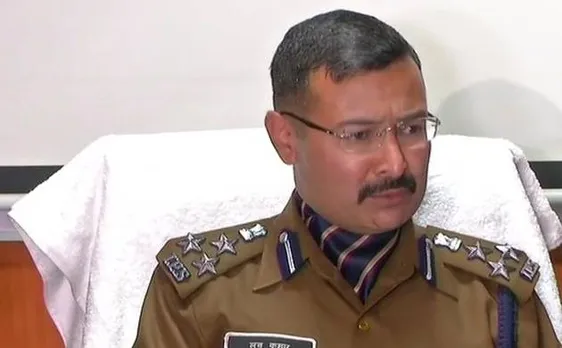 फर्जी एनकांउटर में घिरी यूपी पुलिस, नोएडा में 4 पुलिसकर्मी सस्पेंड, नशे में जिम ट्रेनर पर चलाई गोली
