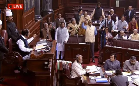 नोएडा 'फर्जी एनकाउंटर' मामले पर सपा सांसदों का हंगामा, सरकार से मांगा जवाब