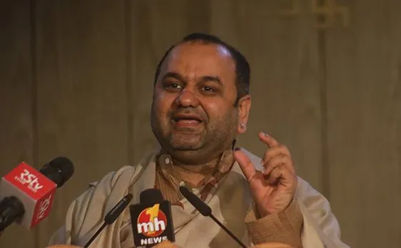 बीजेपी सांसद महेश गिरि ने कहा, शासक नहीं आतंकवादी था औरंगजेब