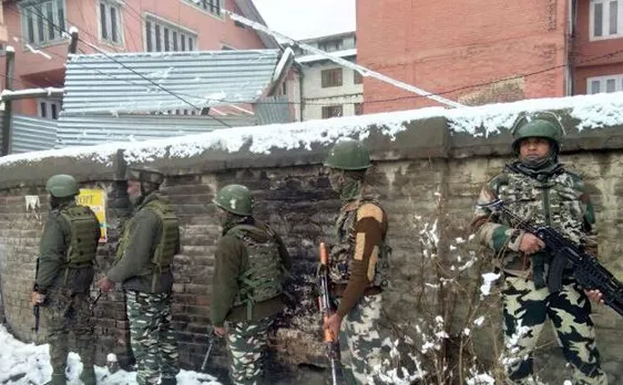 श्रीनगर: सुंजवान के बाद करन नगर में CRPF कैंप पर हमला, लश्कर-ए-तैयबा ने ली जिम्मेदारी, 1 जवान शहीद