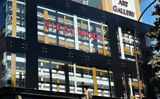 PNB घोटाला: देश छोड़ भागे नीरव मोदी की 5100 करोड़ रुपये की संपत्ति जब्त, 10 अपडेट्स