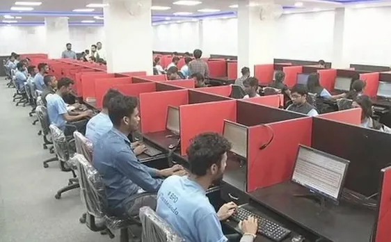 छत्तीसगढ़: नक्सल प्रभावित दंतेवाड़ा में खुला बीपीओ कॉल सेंटर, 480 युवा ले रहे हैं ट्रेनिंग