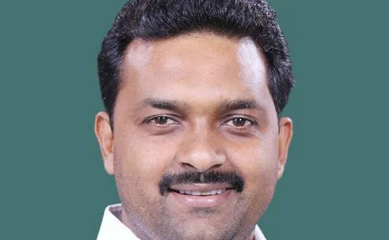 गोरखपुर से बीजेपी सांसद कमलेश पासवान पर जमीन हथियाने के मामले में FIR दर्ज