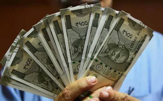नौकरीपेशा लोगों को झटका, 2017-18 के लिए EPFO ने ब्याज दर घटाकर 8.65% से 8.55% किया