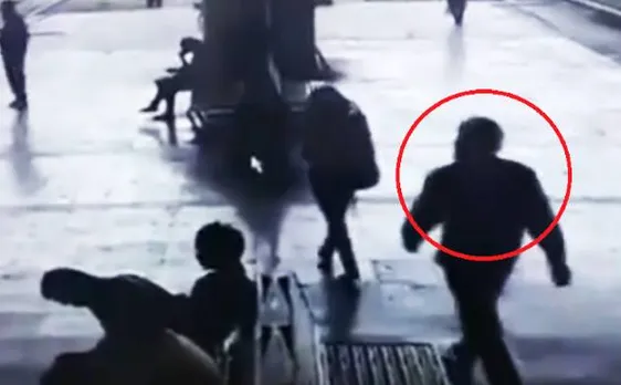 मुंबई: प्लेटफॉर्म पर अधेड़ ने युवती को जबरन किया किस, RPF ने किया गिरफ्तार