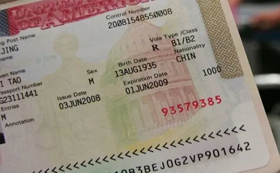 H-1B वीजा नियमों को लेकर ट्रंप सरकार सख्त, भारतीयों की बढ़ी चिंता