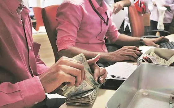 'कमजोर मांग' से सेवा क्षेत्र में गिरावट: पीएमआई