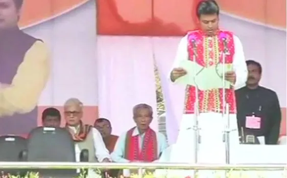 बिप्लब ने संभाली त्रिपुरा की कमान, PM, शाह और माणिक मौजूद