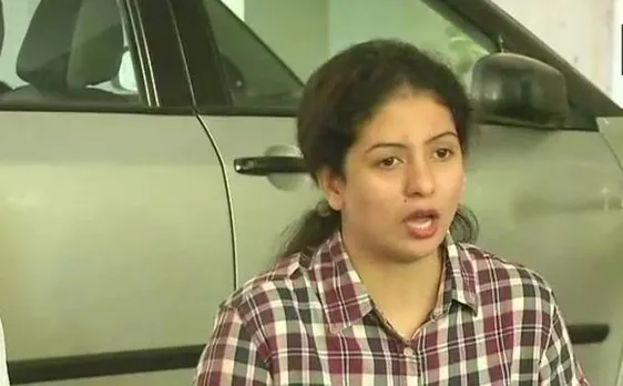 हसीन जहां ने शमी पर फिर लगाया आरोप, कहा- डर के कारण कर रहे हैं अच्छा बर्ताव