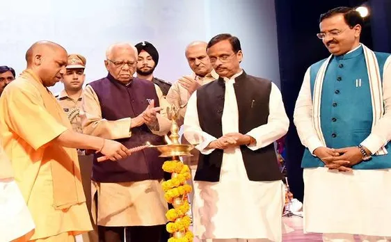 योगी सरकार का एक साल, उपचुनाव हारने के बाद किसानों, वंचितों के लिए योजनाओं के वादे