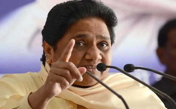 योगी सरकार को फूलपुर और गोरखपुर की तरह सबक सिखाएगी यूपी की जनता: मायावती