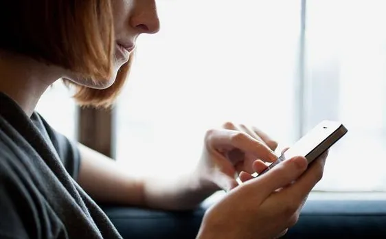 डिप्रेशन से पीड़ित लोग करते है स्मार्टफोन का इस्तेमाल ज्यादा