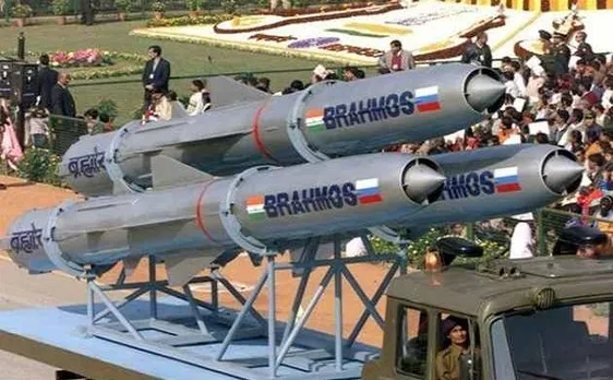 राजस्थान के पोखरण से ब्रह्मोस मिसाइल का सफल परीक्षण, रक्षा मंत्री ने दी बधाई