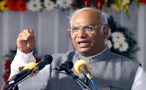 TDP-YSR के बाद अब कांग्रेस भी मोदी सरकार के खिलाफ अविश्वास प्रस्ताव लाने की तैयारी में