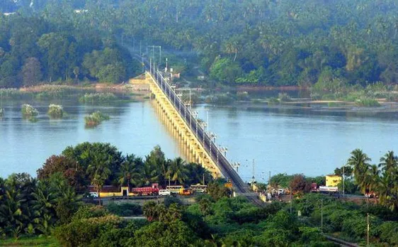 कावेरी जल विवाद: CMB के गठन को लेकर केंद्र ने SC से और समय मांगा, एआईएडीएमके करेगी भूख हड़ताल