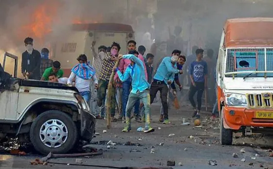 गाजियाबाद : हिंसा फैलाने के आरोप में पुलिस ने 32 लोगों को किया गिरफ्तार, 5000 के खिलाफ मामला दर्ज