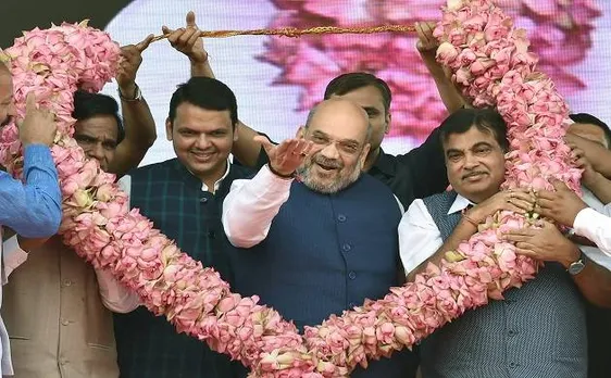 शाह का विपक्ष पर हमला, कहा- मोदी नाम के बाढ़ से बचने के लिए नेवला-सांप-बिल्ली-कुत्ते वट वृक्ष पर चढ़ गए