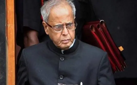 'द टर्बुलेंट ईयर्स 1980-1996': प्रणब मुखर्जी को नोटिस जारी करने वाली जज ने केस से खुद को किया अलग