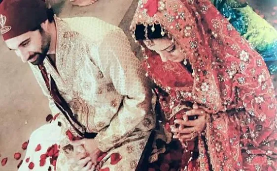 पंजाबी दुल्हन बनीं सनी लियोनी की तस्वीर सोशल मीडिया पर हुई वायरल, जानें क्यों?