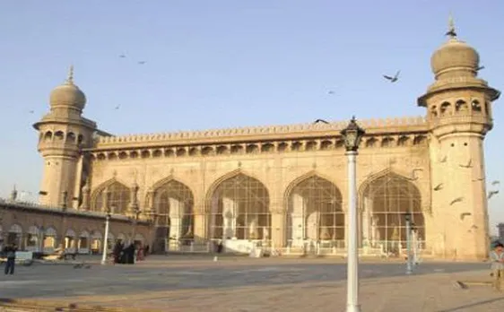 मक्का मस्जिद ब्लास्ट: सबूतों के अभाव में असीमानंद समेत सभी 5 आरोपी बरी, ओवैसी ने उठाए सवाल