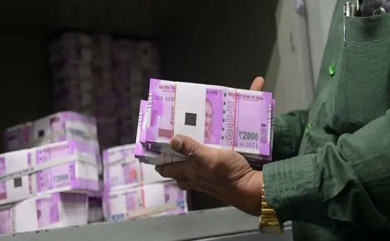 नकदी संकट : एक्शन में सरकार, 86 फीसदी ATM से निकल रहे पैसे, 24/7 हो रही नोटों की छपाई