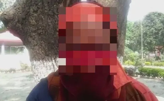 UP: पिता ने बेटी को किया दोस्तों के हवाले, फिर बंधक बनाकर किया गैंगरेप