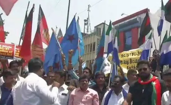 SC/ST एक्ट में बदलाव के विरोध में चेन्नई में हुआ 'रेल रोको' प्रदर्शन