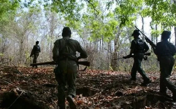 महाराष्ट्र : गढ़चिरौली में 15 और नक्सलियों के शव बरामद, अब तक 37 की मौत