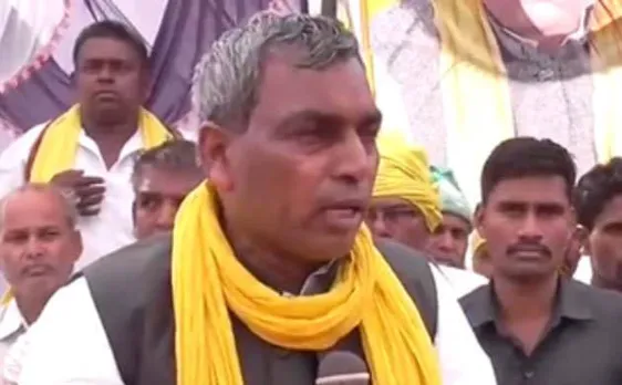 राजभर के घर फेंके गए टमाटर, शराब को लेकर जाति विशेष पर की थी टिप्पणी