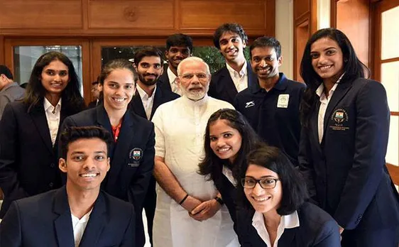 पीएम नरेंद्र मोदी ने राष्ट्रमंडल खेल में मेडल जीतने वाले खिलाड़ियों से की मुलाकात