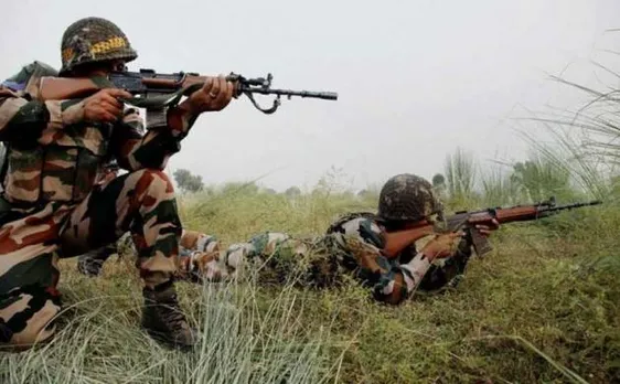 जम्मू-कश्मीर: कुपवाड़ा में नियंत्रण रेखा पर गोलीबारी में महिला घायल