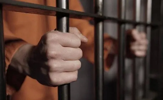 UP: सगी बहनों ने यौन शोषण से तंग आकर छोड़ा स्कूल, पुलिस को बताई दर्दनाक दास्तां