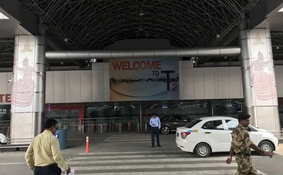 IGI पर 100 आईफोन एक्स के साथ एक यात्री गिरफ्तार