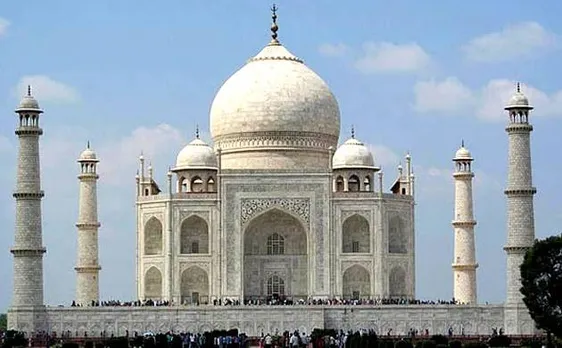 ताजमहल के खराब रख-रखाव पर सुप्रीम कोर्ट की पुरातत्व विभाग को कड़ी फटकार, केंद्र लेगा विदेशी विशेषज्ञों की मदद