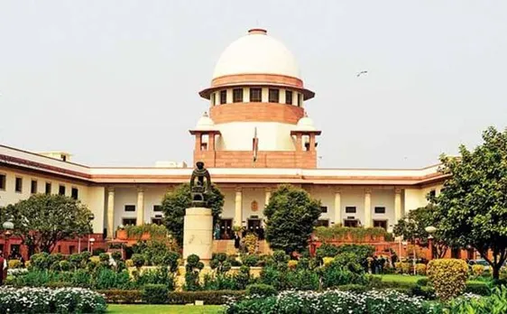 आधार कार्ड अनिवार्यता मामले में सुनवाई पूरी, SC ने फ़ैसला रखा सुरक्षित